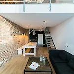 Apartamento Qbik Loft Aparts Varsovia